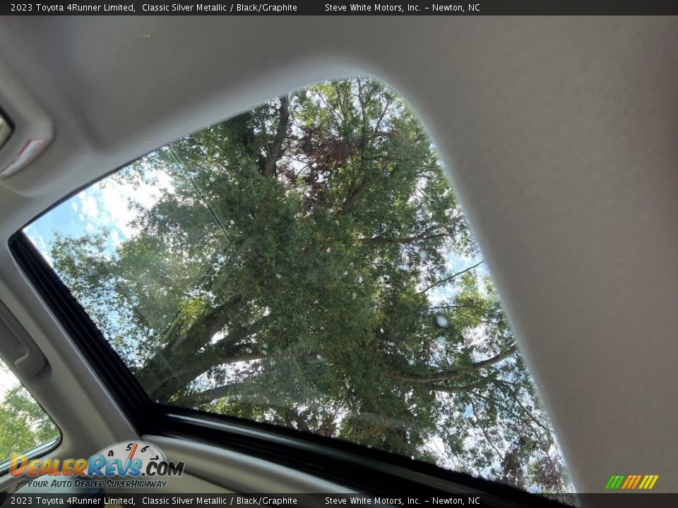 Sunroof of 2023 Toyota 4Runner Limited Photo #31
