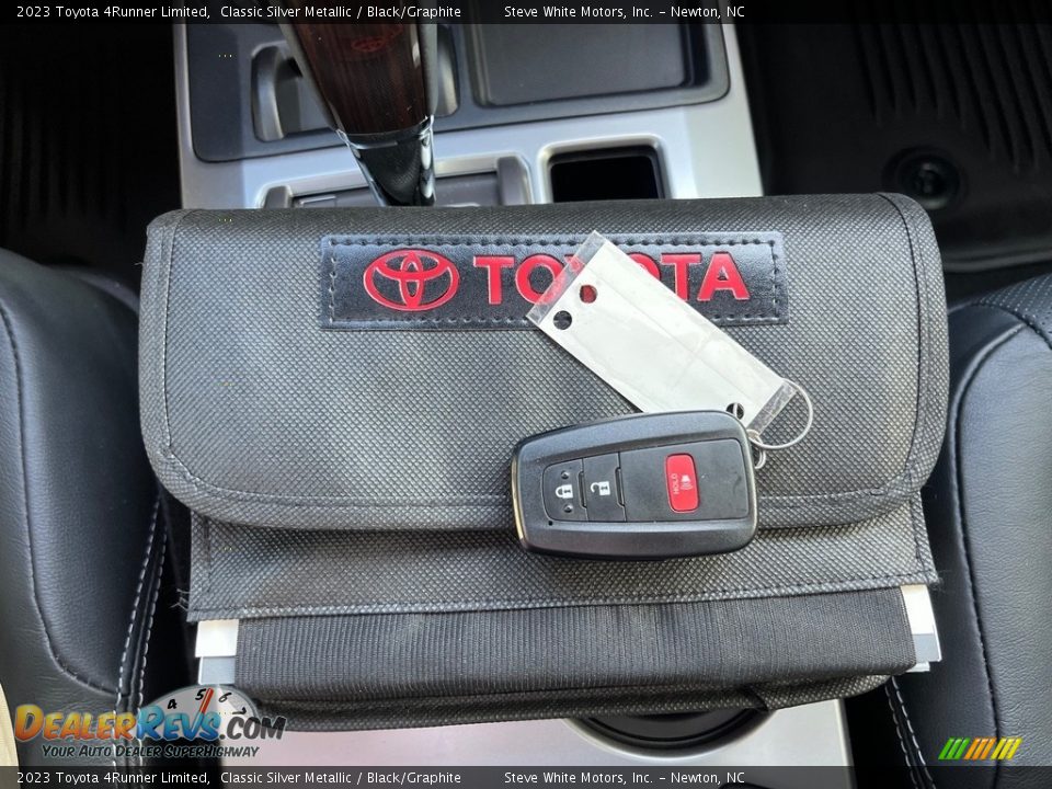 Keys of 2023 Toyota 4Runner Limited Photo #32