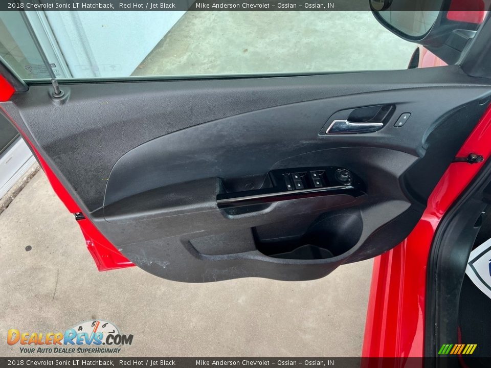 Door Panel of 2018 Chevrolet Sonic LT Hatchback Photo #16