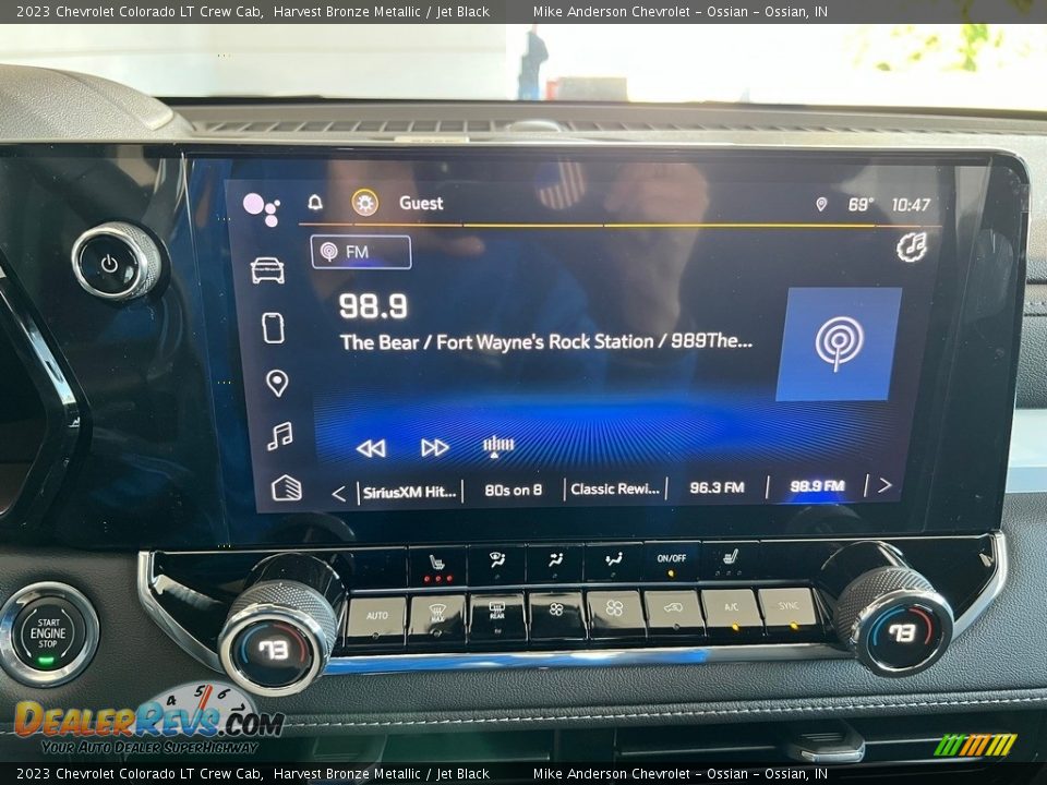 Controls of 2023 Chevrolet Colorado LT Crew Cab Photo #22