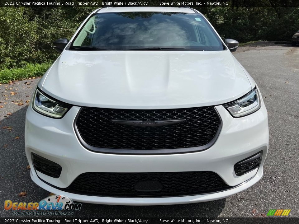 2023 Chrysler Pacifica Touring L Road Tripper AWD Bright White / Black/Alloy Photo #3