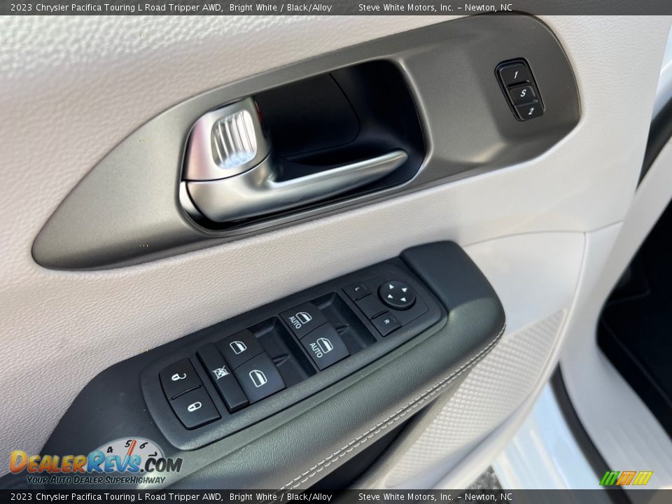 Door Panel of 2023 Chrysler Pacifica Touring L Road Tripper AWD Photo #14