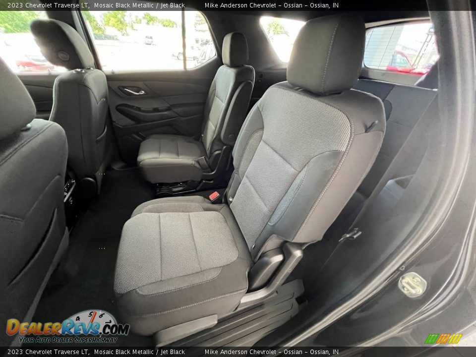 2023 Chevrolet Traverse LT Mosaic Black Metallic / Jet Black Photo #27