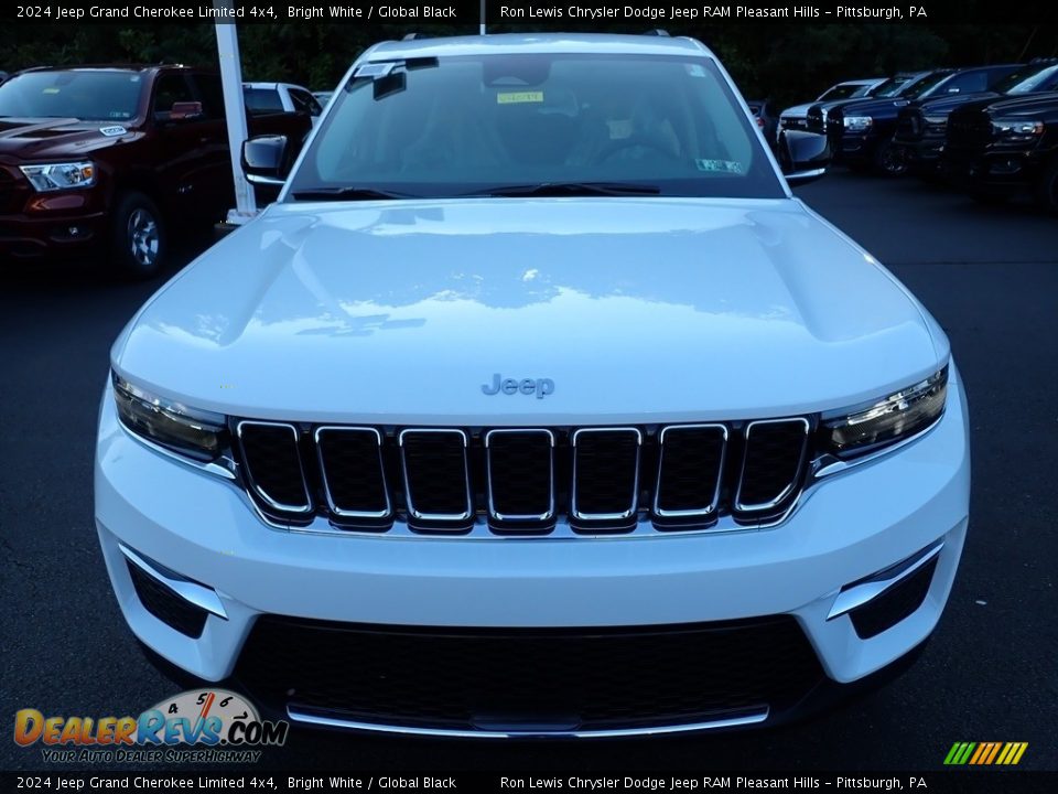 2024 Jeep Grand Cherokee Limited 4x4 Bright White / Global Black Photo #9