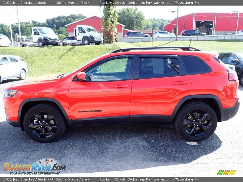 2021 Jeep Cherokee Altitude 4x4 Spitfire Orange / Black Photo #2