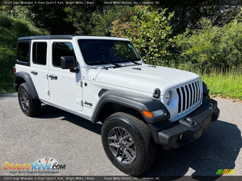 2024 Jeep Wrangler 4-Door Sport S 4x4 Bright White / Black Photo #4