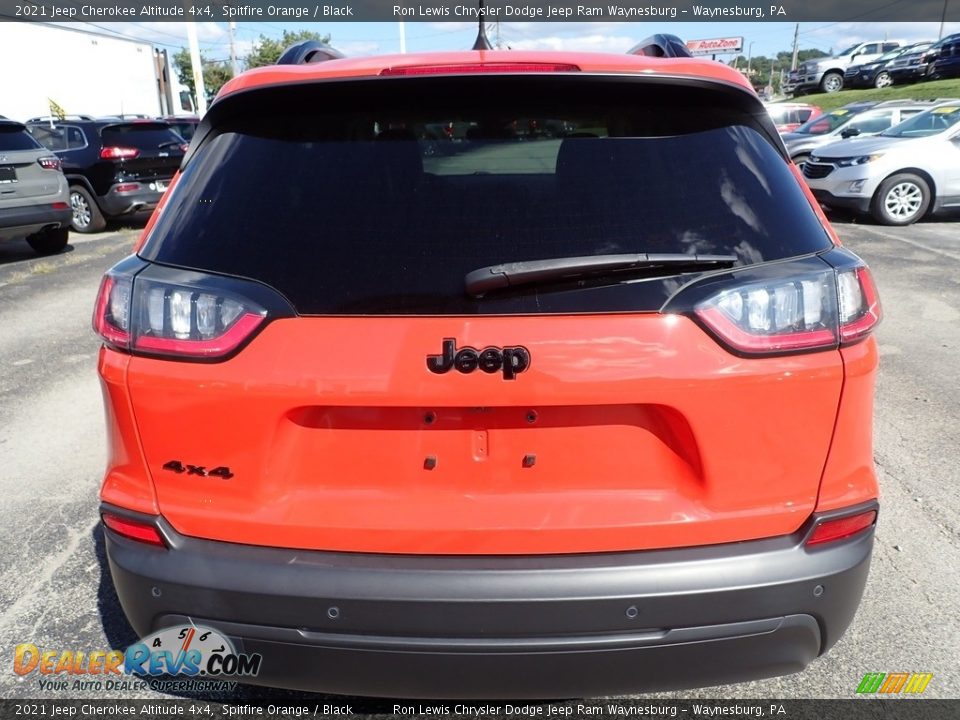 2021 Jeep Cherokee Altitude 4x4 Spitfire Orange / Black Photo #4