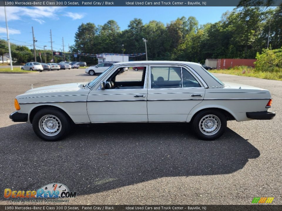 Pastel Gray 1980 Mercedes-Benz E Class 300 D Sedan Photo #7