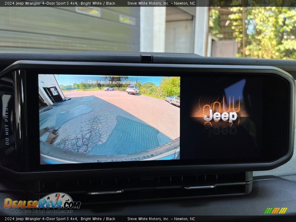 2024 Jeep Wrangler 4-Door Sport S 4x4 Bright White / Black Photo #21