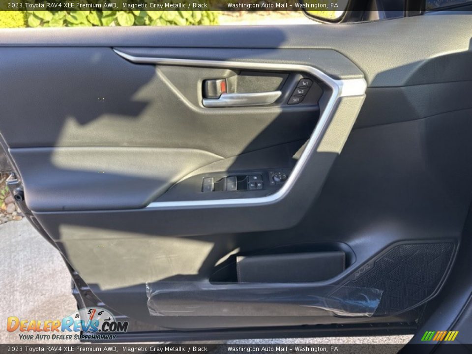 2023 Toyota RAV4 XLE Premium AWD Magnetic Gray Metallic / Black Photo #18