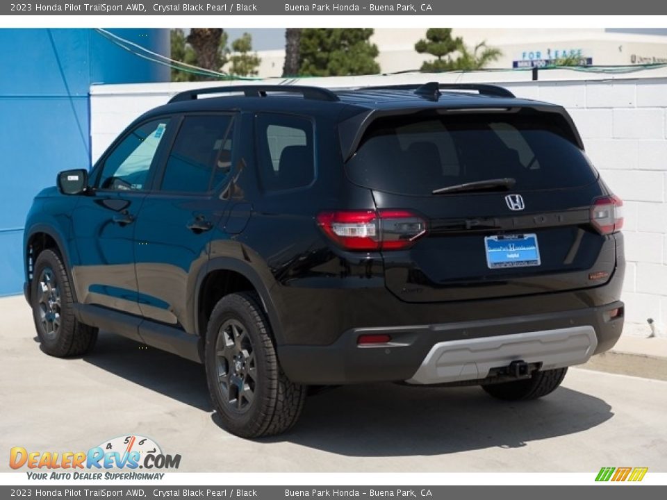 2023 Honda Pilot TrailSport AWD Crystal Black Pearl / Black Photo #2