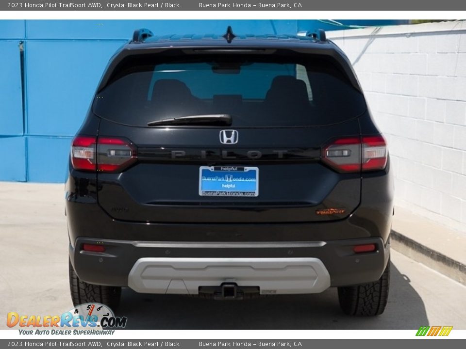 2023 Honda Pilot TrailSport AWD Crystal Black Pearl / Black Photo #5