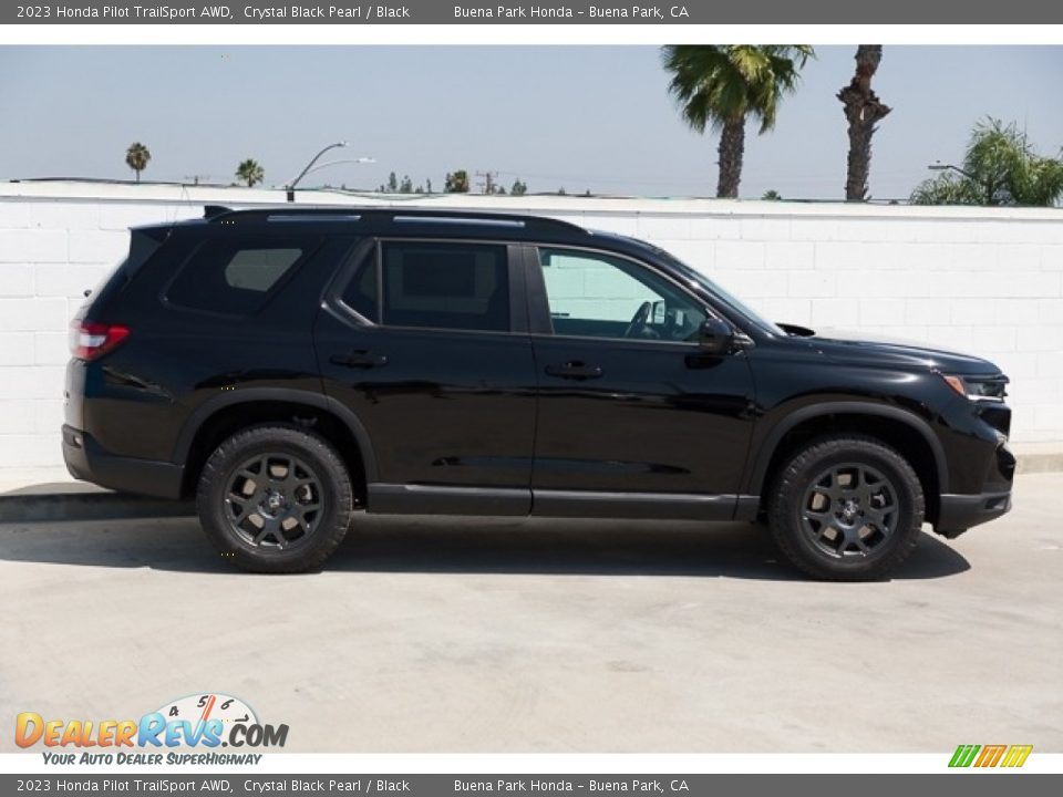 2023 Honda Pilot TrailSport AWD Crystal Black Pearl / Black Photo #7