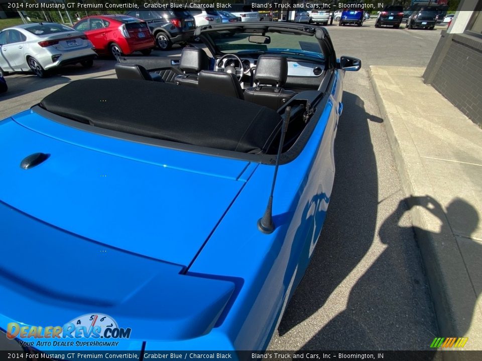 2014 Ford Mustang GT Premium Convertible Grabber Blue / Charcoal Black Photo #13