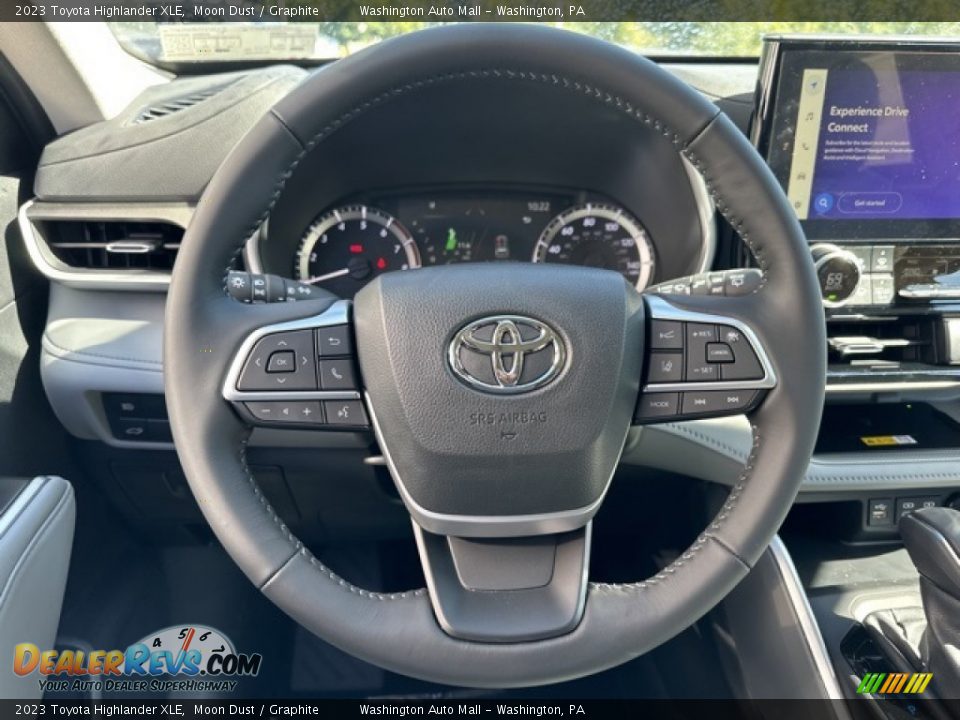 2023 Toyota Highlander XLE Moon Dust / Graphite Photo #10