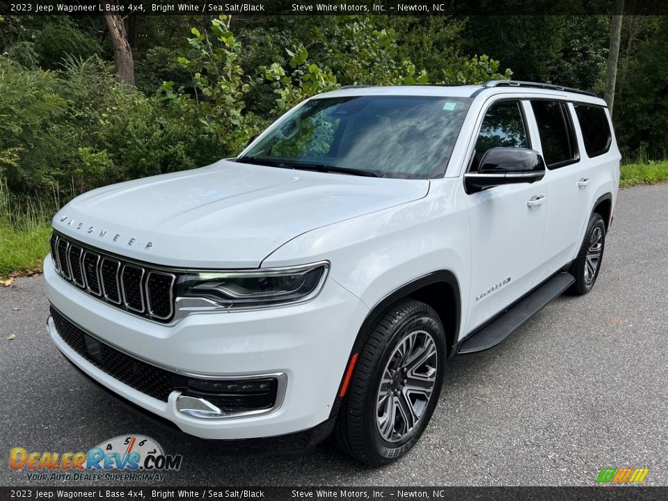 2023 Jeep Wagoneer L Base 4x4 Bright White / Sea Salt/Black Photo #2