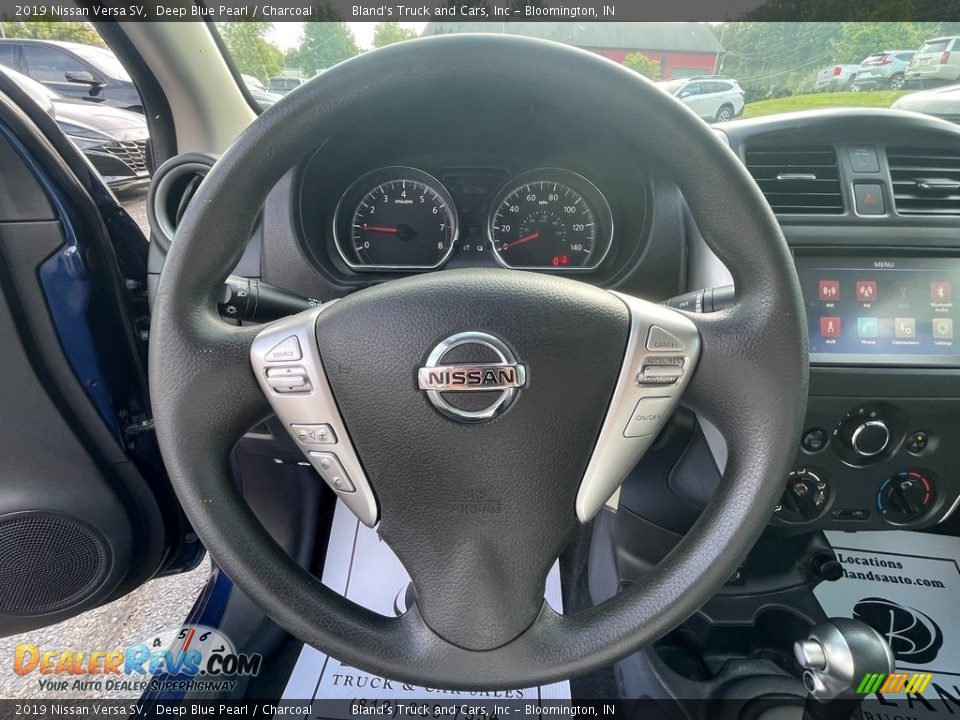 2019 Nissan Versa SV Deep Blue Pearl / Charcoal Photo #18