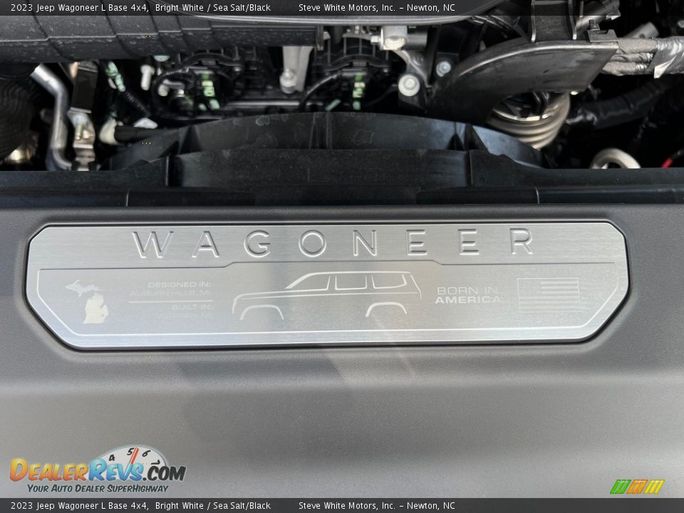 2023 Jeep Wagoneer L Base 4x4 Bright White / Sea Salt/Black Photo #11