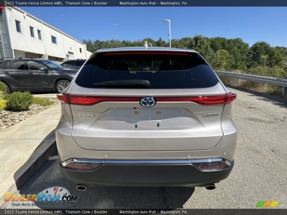 2023 Toyota Venza Limited AWD Titanium Glow / Boulder Photo #8