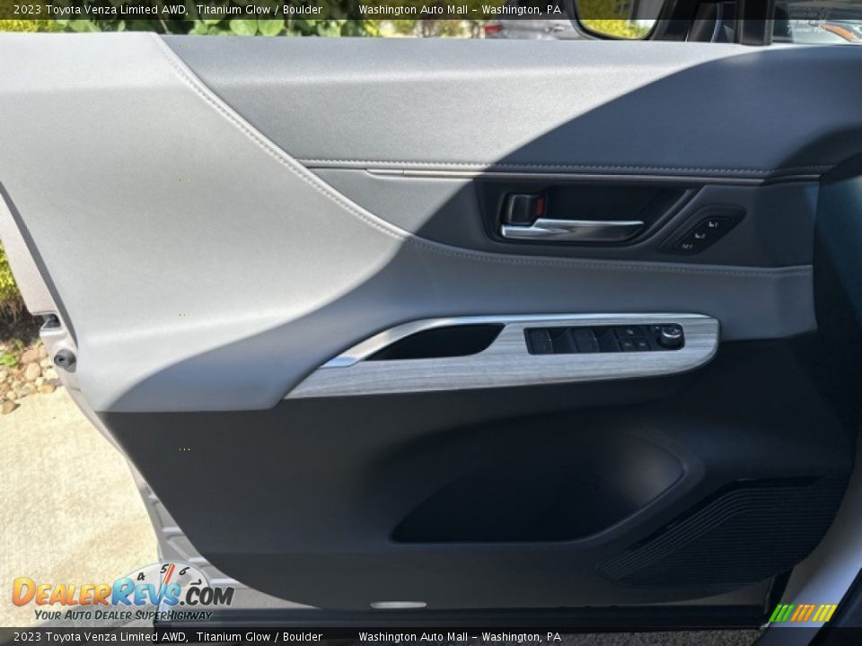 Door Panel of 2023 Toyota Venza Limited AWD Photo #16