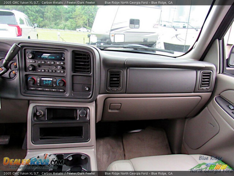 2005 GMC Yukon XL SLT Carbon Metallic / Pewter/Dark Pewter Photo #17