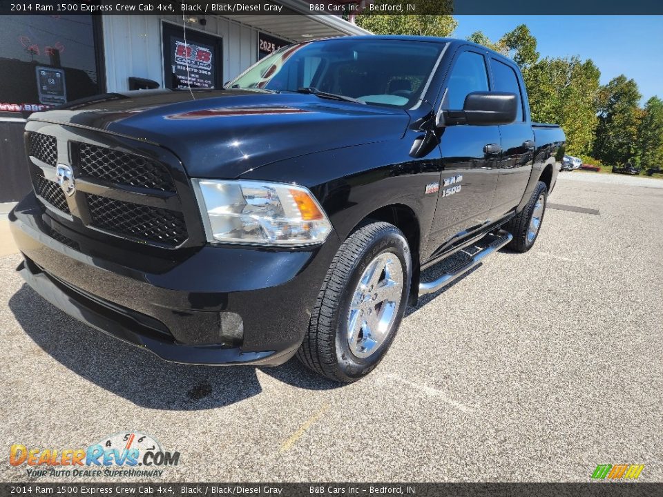 2014 Ram 1500 Express Crew Cab 4x4 Black / Black/Diesel Gray Photo #6