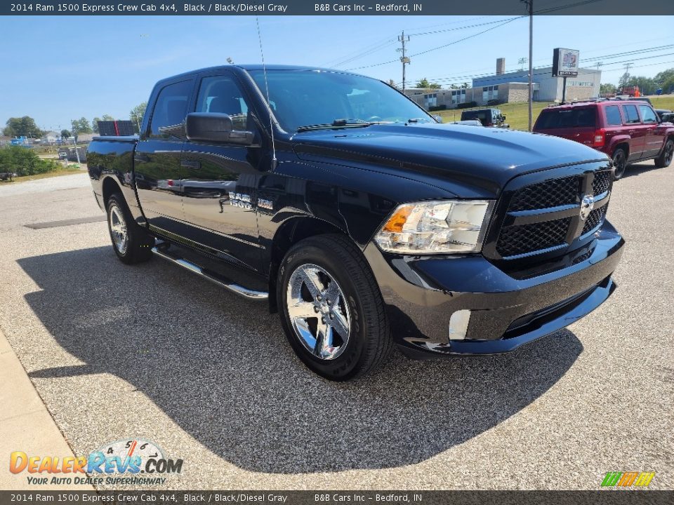 2014 Ram 1500 Express Crew Cab 4x4 Black / Black/Diesel Gray Photo #24