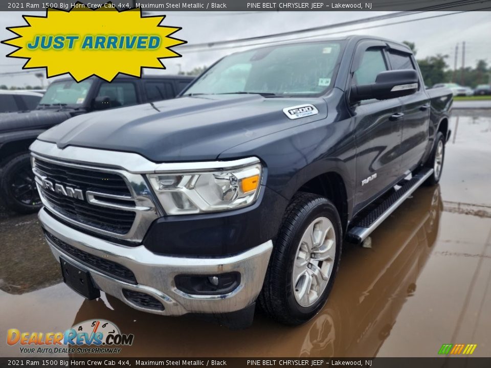 Front 3/4 View of 2021 Ram 1500 Big Horn Crew Cab 4x4 Photo #1