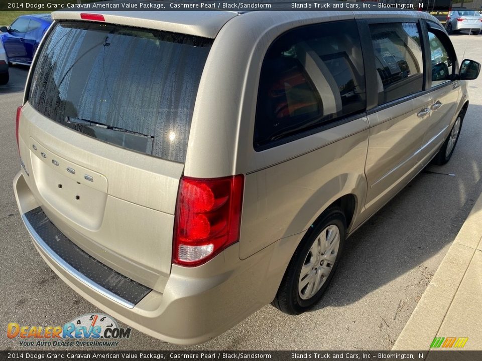 2014 Dodge Grand Caravan American Value Package Cashmere Pearl / Black/Sandstorm Photo #7