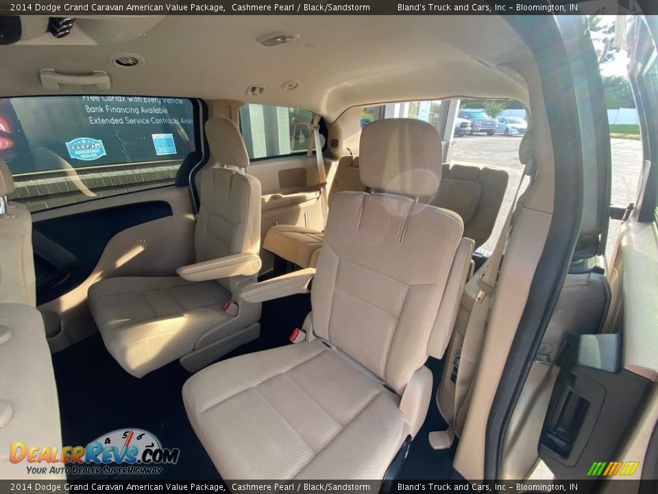 2014 Dodge Grand Caravan American Value Package Cashmere Pearl / Black/Sandstorm Photo #24