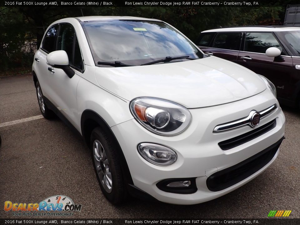 Front 3/4 View of 2016 Fiat 500X Lounge AWD Photo #1