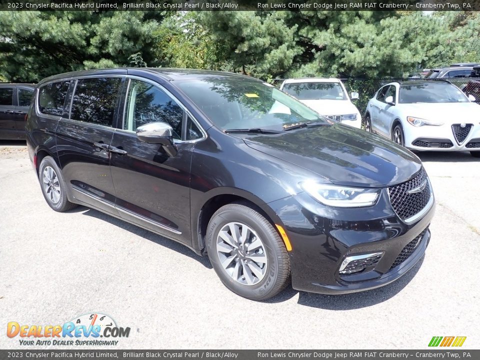 2023 Chrysler Pacifica Hybrid Limited Brilliant Black Crystal Pearl / Black/Alloy Photo #7