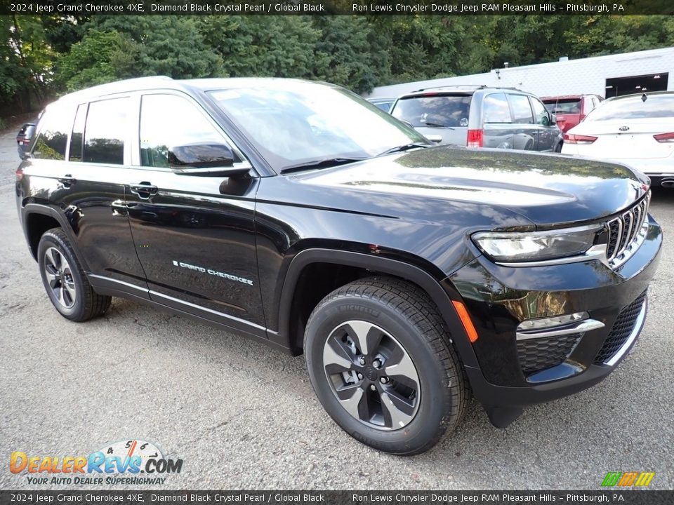 Front 3/4 View of 2024 Jeep Grand Cherokee 4XE Photo #8