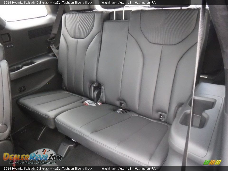 Rear Seat of 2024 Hyundai Palisade Calligraphy AWD Photo #31