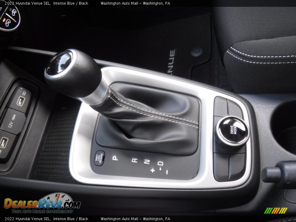 2022 Hyundai Venue SEL Shifter Photo #16