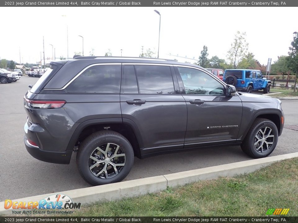 2023 Jeep Grand Cherokee Limited 4x4 Baltic Gray Metallic / Global Black Photo #5