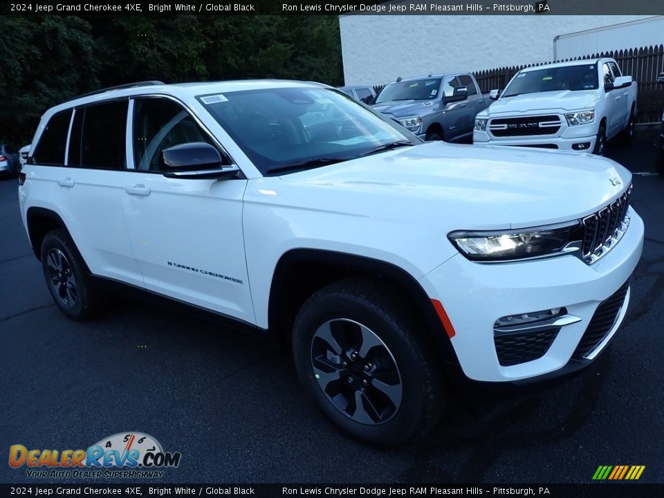 2024 Jeep Grand Cherokee 4XE Bright White / Global Black Photo #8