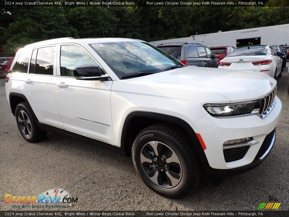 2024 Jeep Grand Cherokee 4XE Bright White / Wicker Beige/Global Black Photo #8