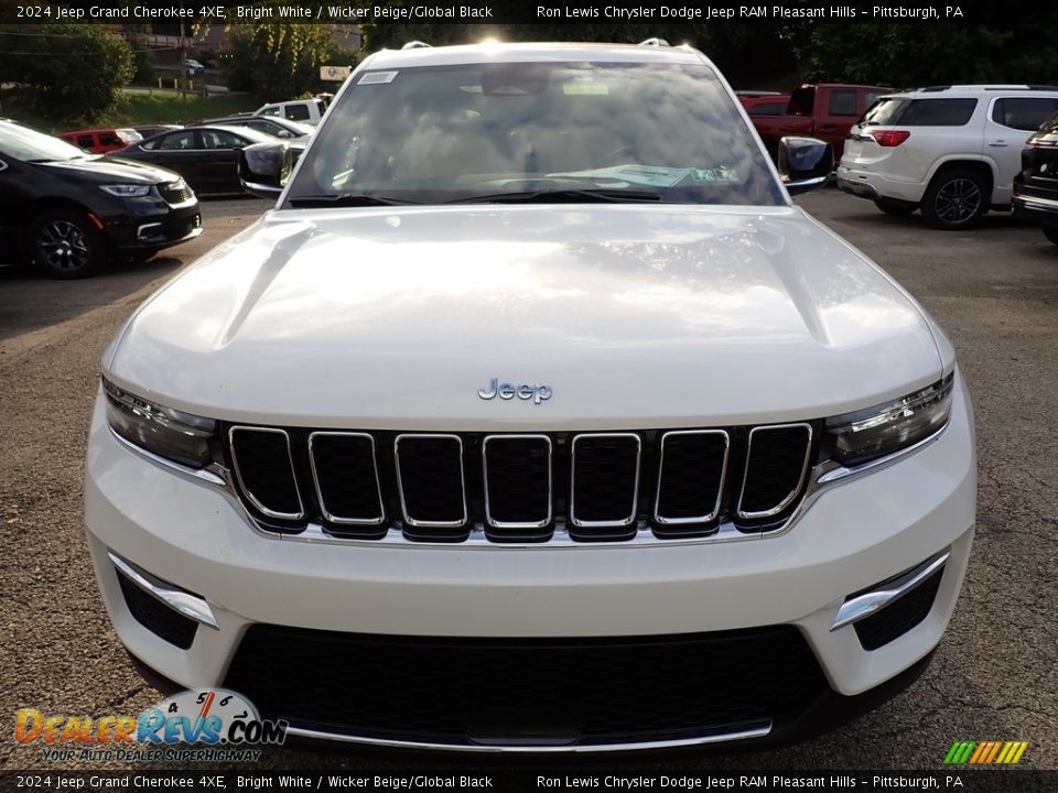 2024 Jeep Grand Cherokee 4XE Bright White / Wicker Beige/Global Black Photo #9