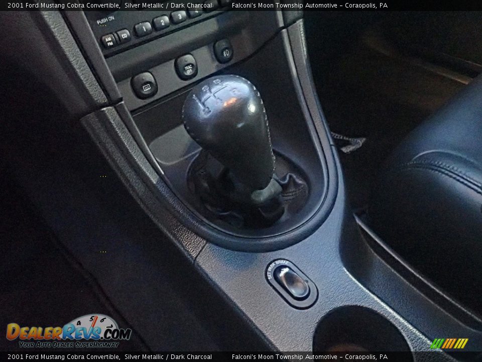 2001 Ford Mustang Cobra Convertible Shifter Photo #22