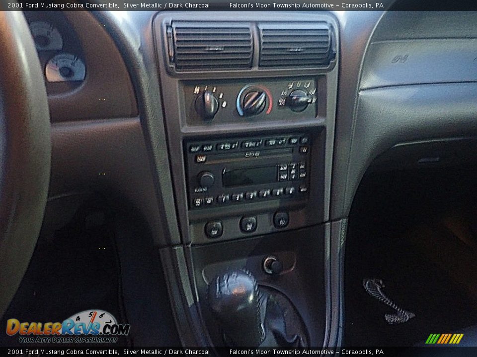 Controls of 2001 Ford Mustang Cobra Convertible Photo #23