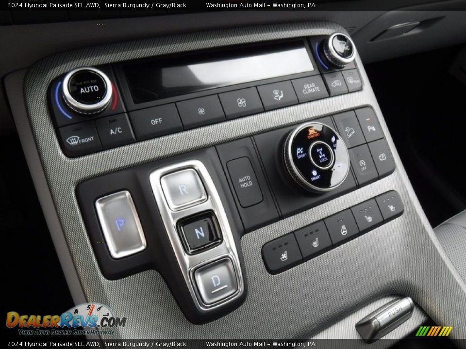 Controls of 2024 Hyundai Palisade SEL AWD Photo #15