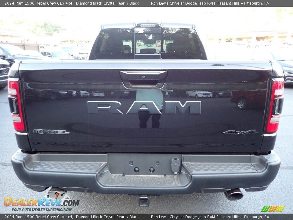 2024 Ram 1500 Rebel Crew Cab 4x4 Diamond Black Crystal Pearl / Black Photo #4