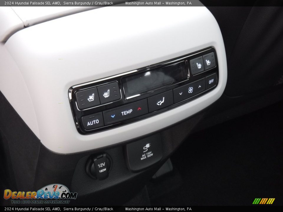 Controls of 2024 Hyundai Palisade SEL AWD Photo #30