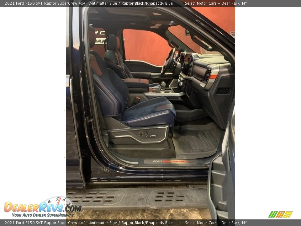 Front Seat of 2021 Ford F150 SVT Raptor SuperCrew 4x4 Photo #16