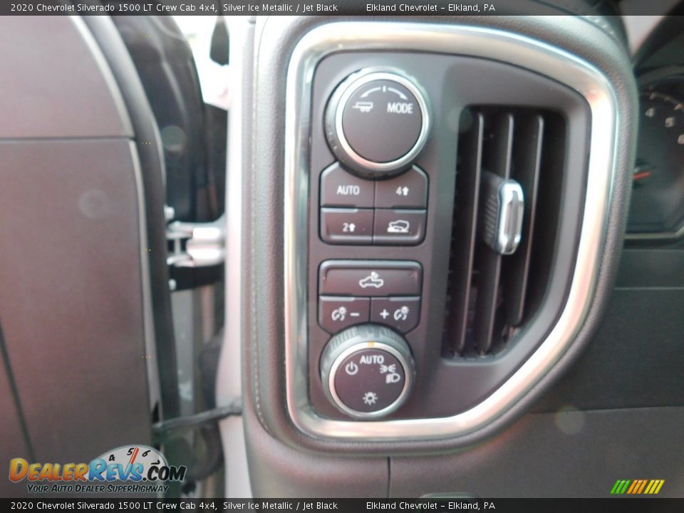 2020 Chevrolet Silverado 1500 LT Crew Cab 4x4 Silver Ice Metallic / Jet Black Photo #26