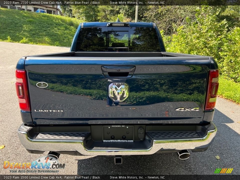 2023 Ram 1500 Limited Crew Cab 4x4 Patriot Blue Pearl / Black Photo #7