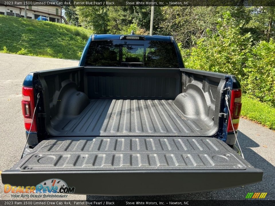 2023 Ram 1500 Limited Crew Cab 4x4 Patriot Blue Pearl / Black Photo #8