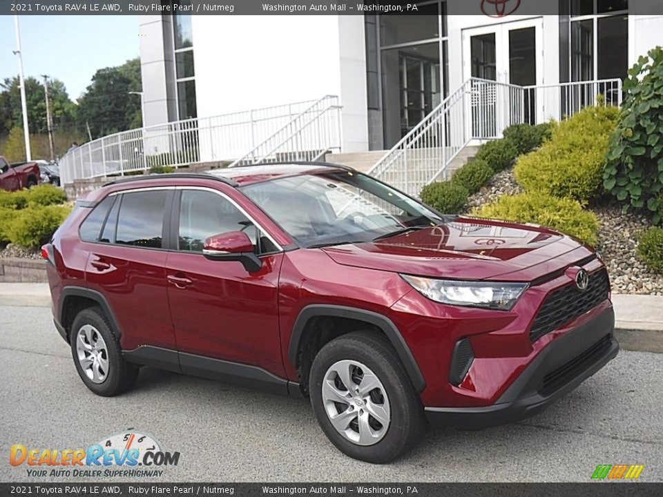 Front 3/4 View of 2021 Toyota RAV4 LE AWD Photo #1