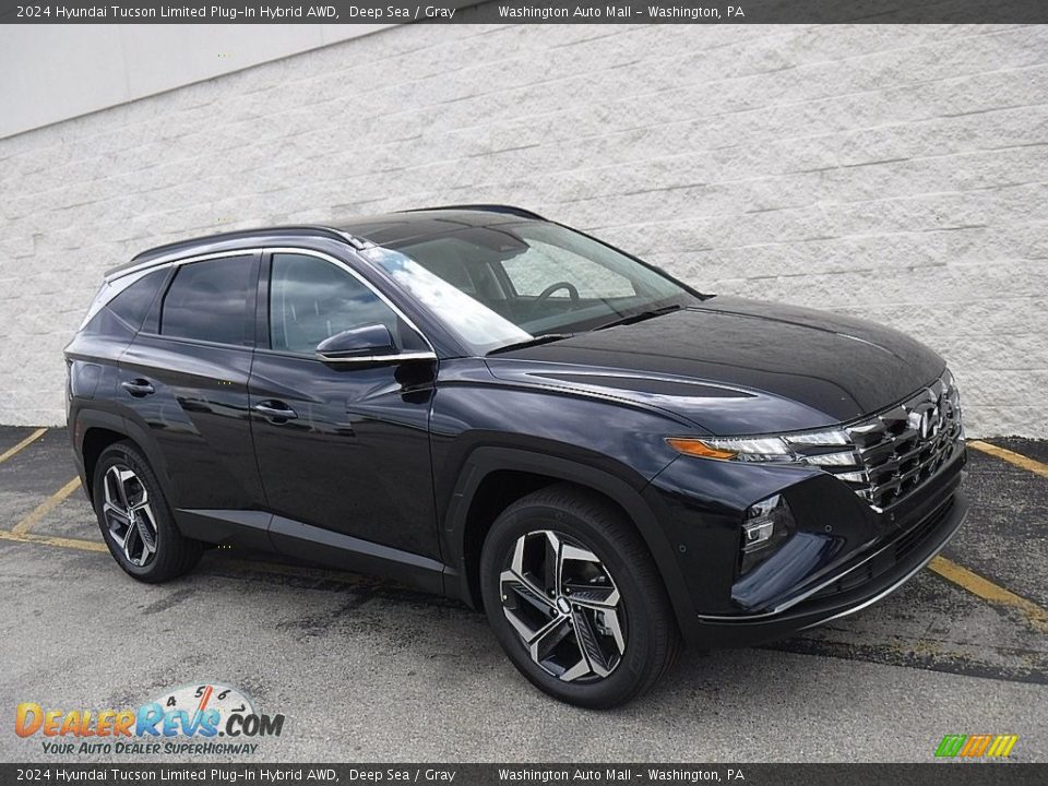 Front 3/4 View of 2024 Hyundai Tucson Limited Plug-In Hybrid AWD Photo #1